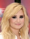 Demi Lovato complètement blonde