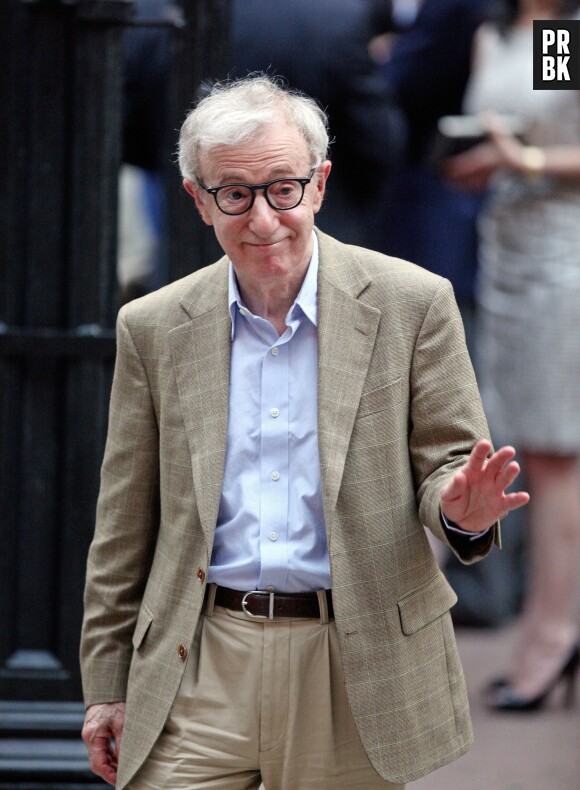 Woody Allen en route pour le mariage d'Alec Baldwin, le 30 juin 2012 à New York
