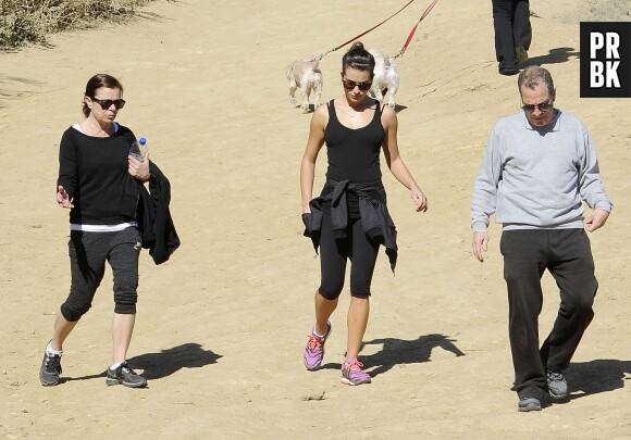Lea Michele après-midi en famille pour une randonnée à Los Angeles, le 3 février 2014