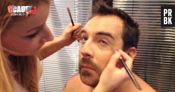 Cauet : Jeff maquillé pour ressembler à Kylie Minogue