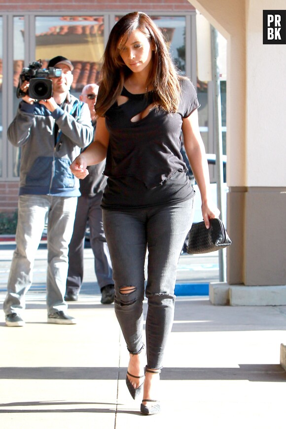 Kim Kardashian de sortie pour un déjeuner en famille à Los Angeles, le 7 février 2014