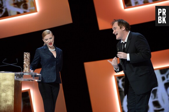 Scarlett Johansson : Quentin Tarantino lui remet son César d'honneur, le 28 février 2014 à Paris