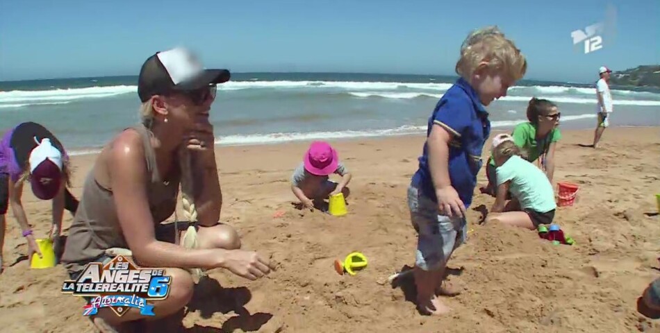 Les Anges 6 : Amélie Neten craque pour un petit garçon en Australie
