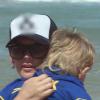 Les Anges 6 : Amélie Neten et un petit garçon à la plage