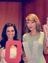 Taylor Swift fait une surprise à une fan dans l'Ohio et participe à son enterrement de vie de jeune fille, avril 2014
