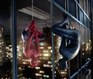 Spider-Man 3 met en sc&egrave;ne le costume noir de l'homme-araign&eacute;e