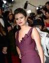  Selena Gomez : une femme fatale glamour au Met Gala 2014 