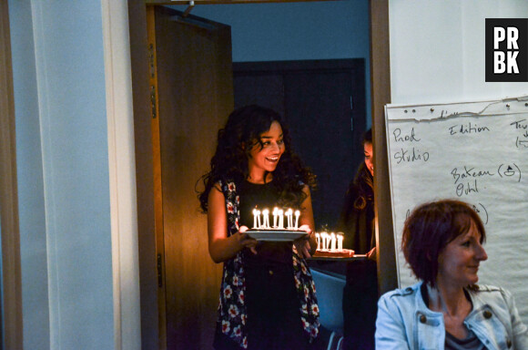 Zayra fête l'anniversaire de deux de ses fans.