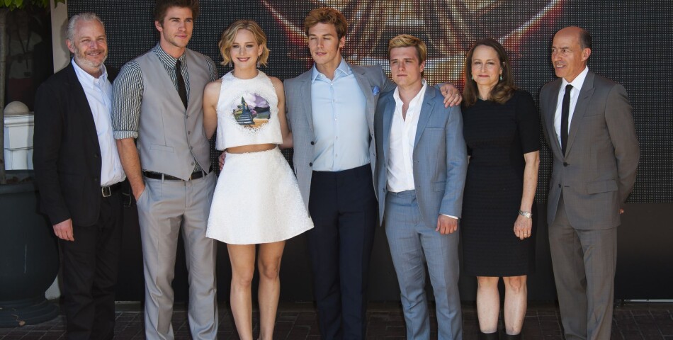 Jennifer Lawrence, Liam Hemsworth, Josh Hutcherson et tout le cast au photocall d&#039;Hunger Games 3 au Festival de Cannes 2014, le 17 mai