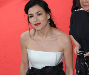 Olivia Ruiz souriante au festival de Cannes, le 19 mai 2014