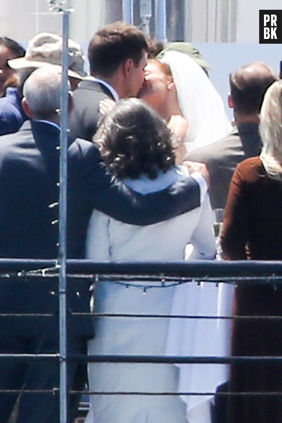 Bradley Cooper marié à Sienna Miller pour le tournage du film American Sniper de Clint Eastwood, à Los Angeles le 30 mai 2014