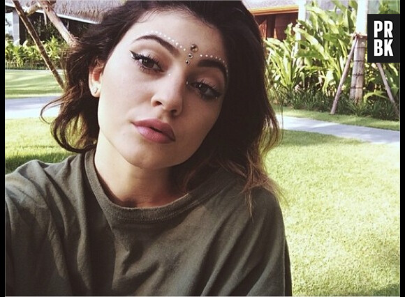 Kylie Jenner : le bindi, accessoire mode de l'été 2014