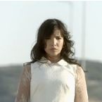 Indila : S.O.S, le clip poétique du 3e extrait de Mini World