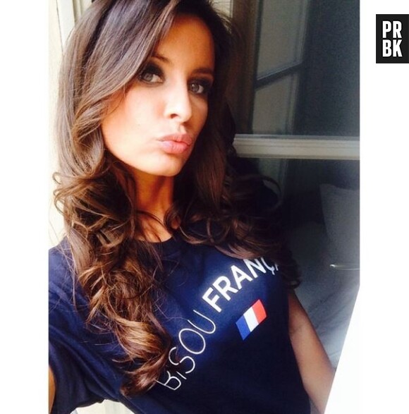Malika Ménard, la plus belle supportrice de la France pour le Mondial 2014