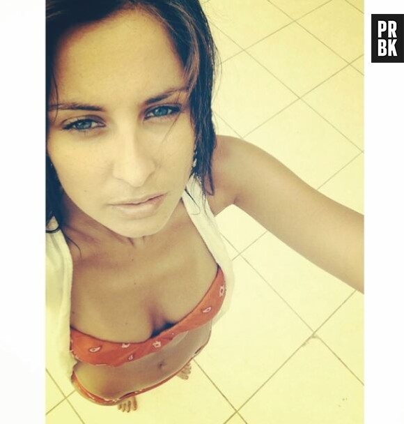 Malika Ménard : selfie sexy en bikini sur Instagram