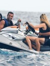Selena Gomez et Tommy Chiabra très proches pour une balade en jet-ski à Saint Tropez le 22 juillet 2014