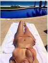 Kim Kardashian : selfie sexy en maillot de bain 