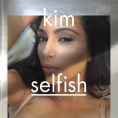 Kim Kardashian sort un livre de selfies : sexy, au naturel, 10 photos "cultes"