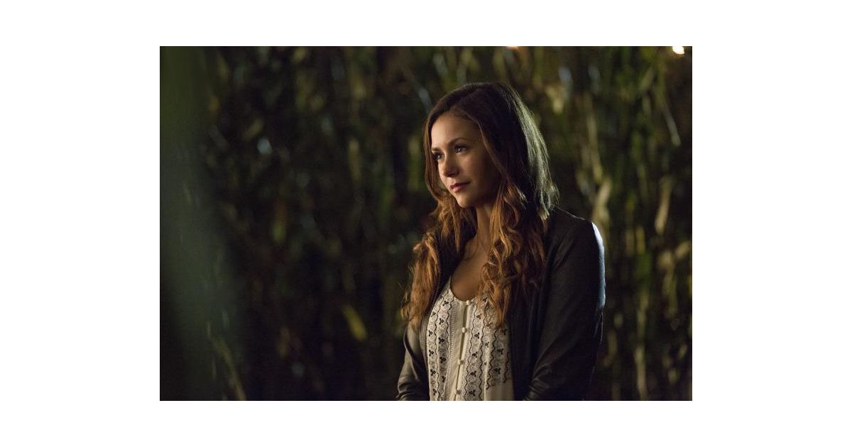 Nina Saison 6 épisode 5 The Vampire Diaries saison 6, épisode 5 : Nina Dobrev sur une photo