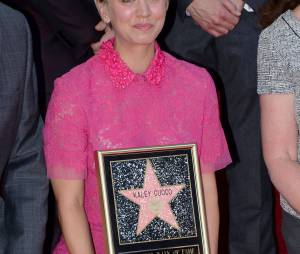 Kaley Cuoco étoilée sur le Walk of Fame le 29 octobre 2014