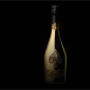 Jay Z : le rappeur rachète la marque de champagne français Armand de Brignac