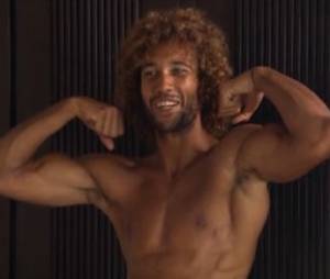 Koh Lanta 2014 : Laurent aminci et fier de ses muscles