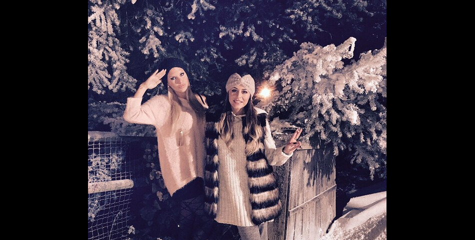 Amélie Neten et Anaïs Camizuli se retrouvent pour le prime des Anges fêtent Noël, le 11 décembre 2014