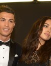 Cristiano Ronaldo et Irina Shayk prennent la pose à la cérémonie du Ballon d'or 2013, le 13 janvier 2014 à Zurich