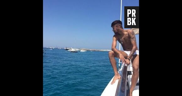 Neymar tatoué pendant ses vacances au soleil