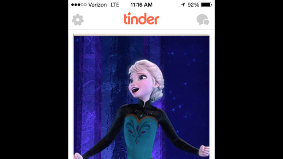 La Reine des Neiges drague sur Tinder : l'expérience étonnante