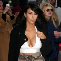 Kim Kardashian plus décolletée que jamais : la neige ? Même pas peur !