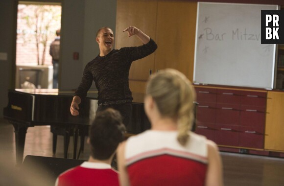 Glee saison 6, épisode 9 : Spencer sur une photo