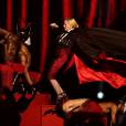  Madonna : prestation sur 'Libing For Love' aux Brit Awards 2015, à Londres, le 25 février 