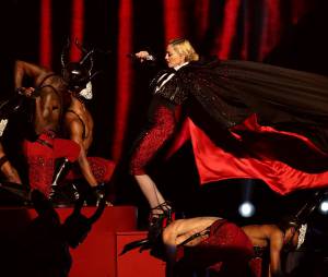 Madonna : prestation sur 'Libing For Love' aux Brit Awards 2015, à Londres, le 25 février