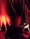 Madonna chute aux Brit Awards 2015, à l'O2 Arena de Londres, le 25 février 2015