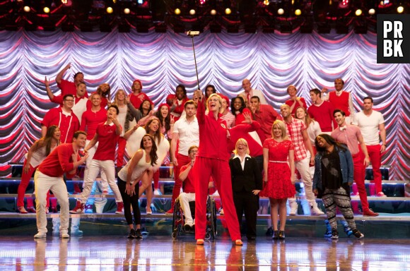 Glee saison 6, épisode 13 : photo de groupe pour la fin