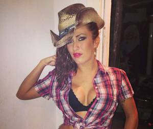 Gaëlle Petit sexy en cow-girl sur Instagram
