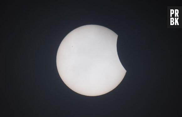 L'éclipe solaire vu du ciel d'Angleterre, le 20 mars 2015