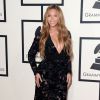 Beyoncé sexy et décolletée sur le tapis rouge des Grammy Awards 2015