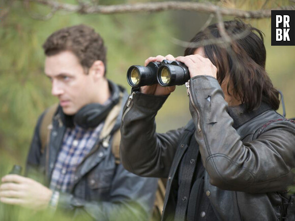The Walking Dead saison 5 : Daryl et Aaron sur une photo