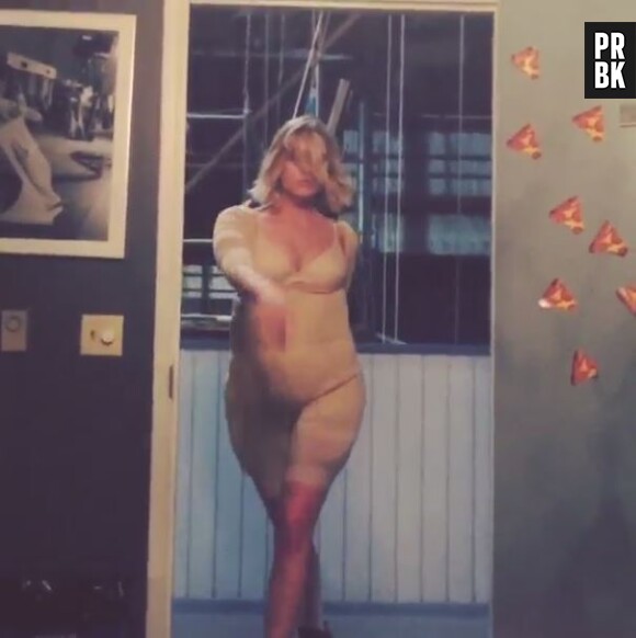 Ashley Benson : danse dans son costume de femme obèse de la série Pretty Little Liars pour l'anniversaire de Shay Mitchell