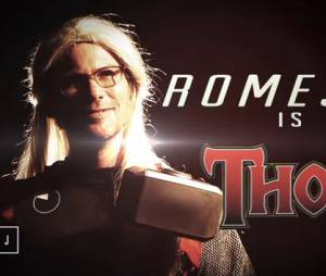 Laurent Romejko dans la peau de Thor, dans la météo d'Alison Wheeler spécial Avengers, le 22 avril 2015, sur Canal +