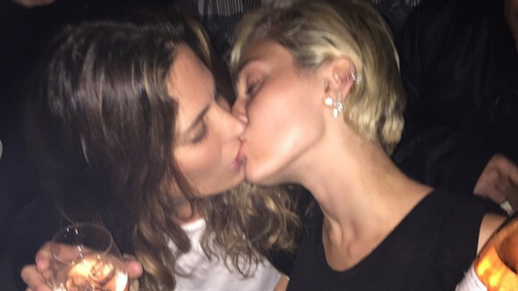 Miley Cyrus : baiser lesbien pour se remettre de sa rupture avec Patrick Schwarzenegger