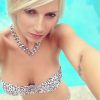 Nadège Lacroix sexy en bikini sur Instagram