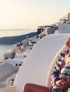  Caroline Receveur prend la pose lors de ses vacances sur l'&icirc;le de Santorin sur Instagram 