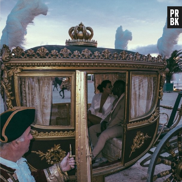 Kim Kardashian et Kanye West couple amoureux : photos souvenirs sur Instagram pour leur un an de mariage