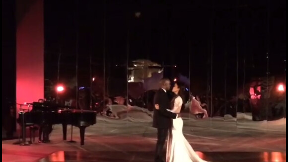 Kim Kardashian et Kanye West : la première danse (ratée) à leur mariage enfin dévoilée