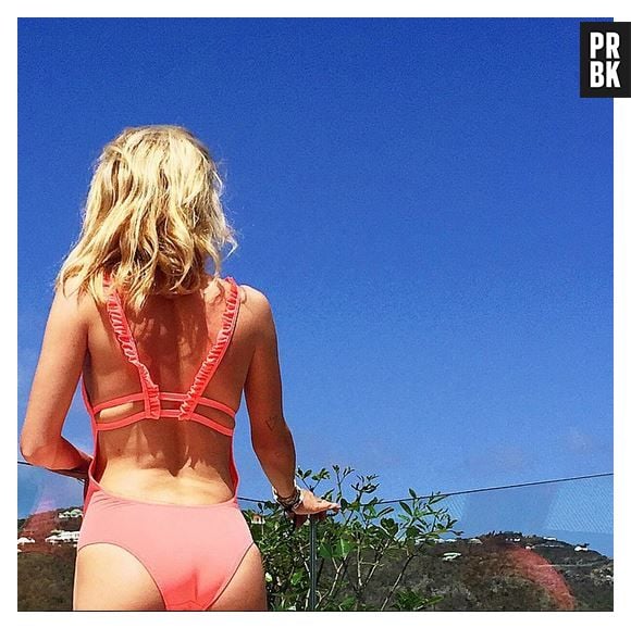 Victoria Monfort sexy en bikini sur Instagram