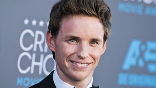 Harry Potter : Eddie Redmayne officialisé pour les spin-off, Twitter mitigé