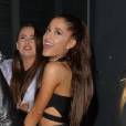 Ariana Grande après sa soirée avec Niall Horan à la sortie de la boîte Cirque le Soir à Londres le 1er juin 2015